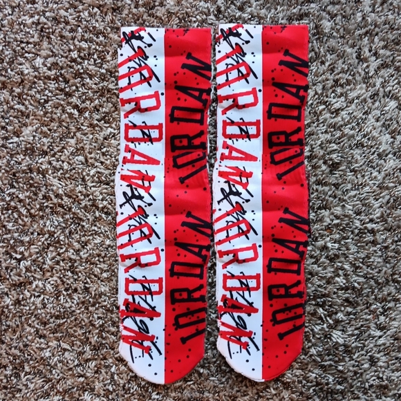 Jordan 4 red cement socks - Picture 3 of 3